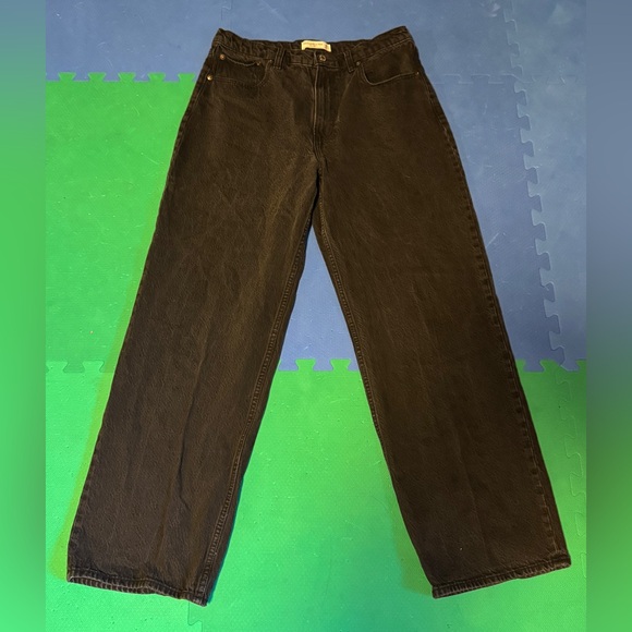 Abercrombie & Fitch Black High Rise The Loose Jeans - 31R / 12R lightly worn - Picture 3 of 4